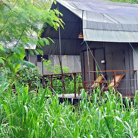 River Glamping By Gaga Bees Udawalawe Exterior photo
