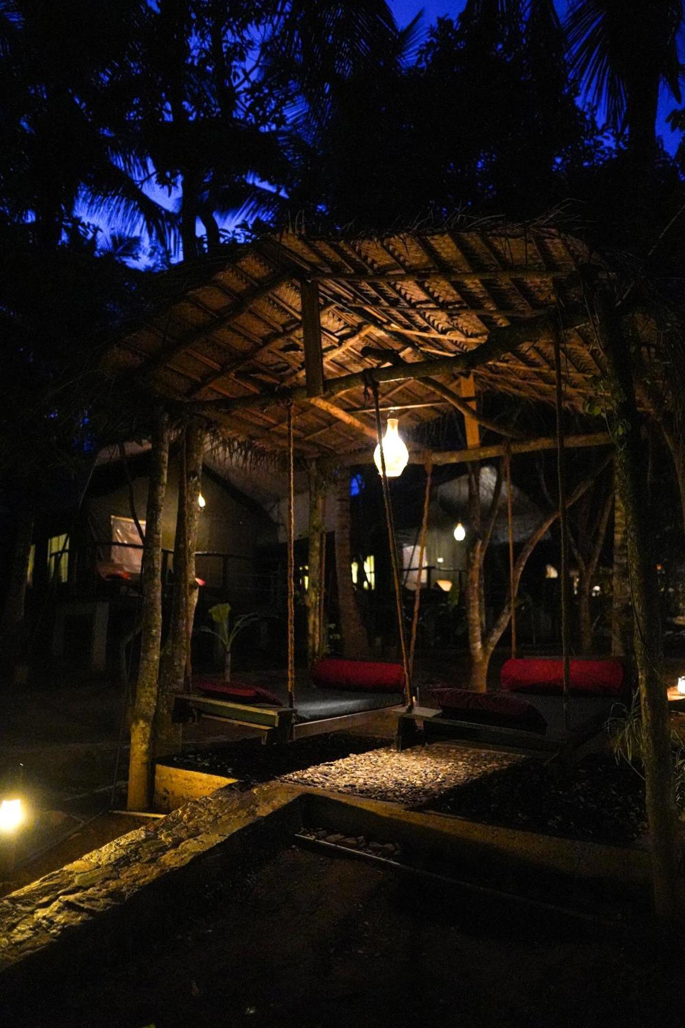 River Glamping By Gaga Bees *